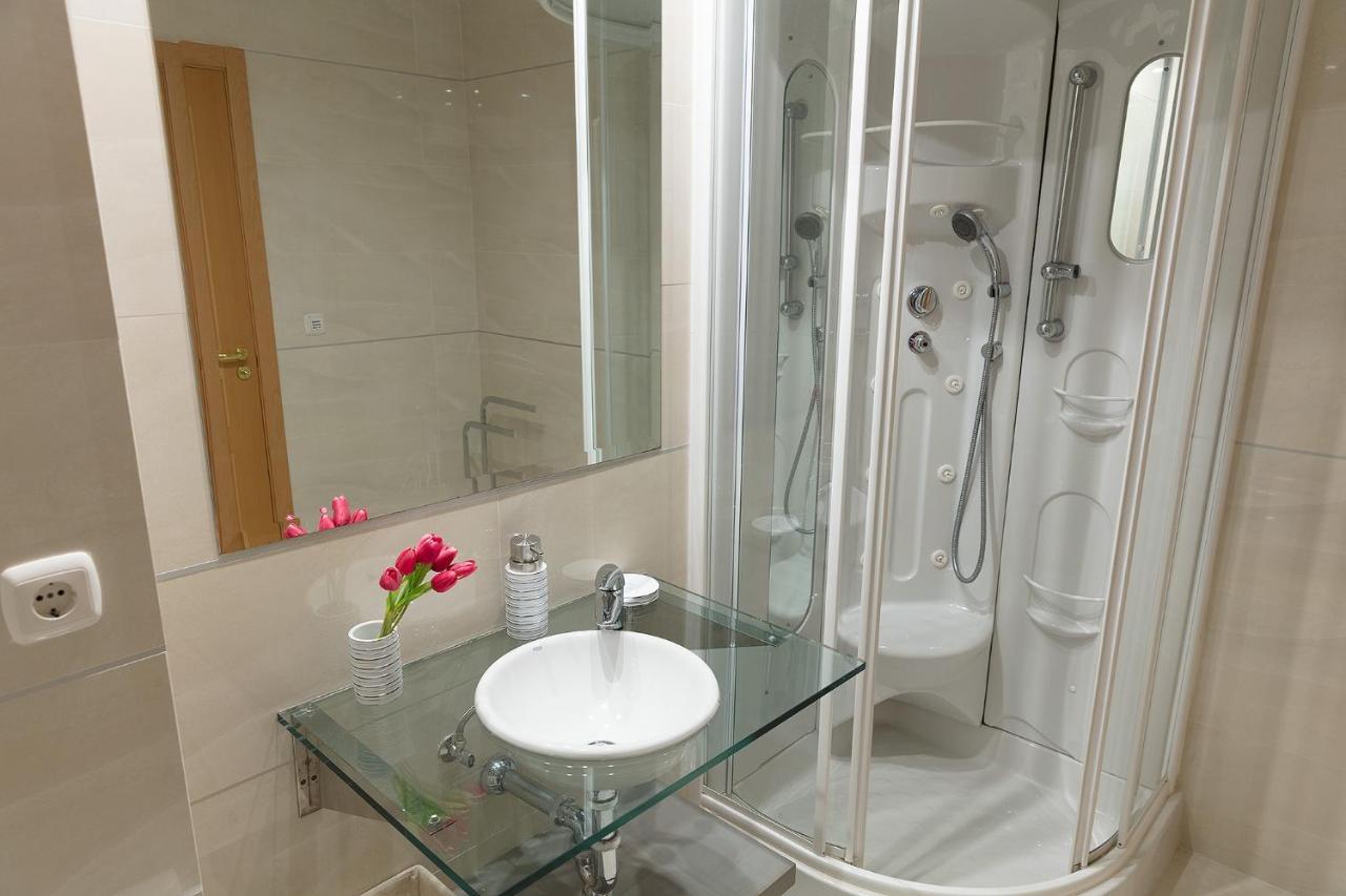 Marina Luxury Apartment Estepona Bagian luar foto