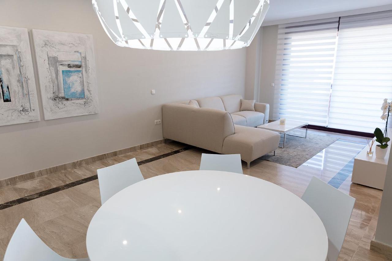 Marina Luxury Apartment Estepona Bagian luar foto