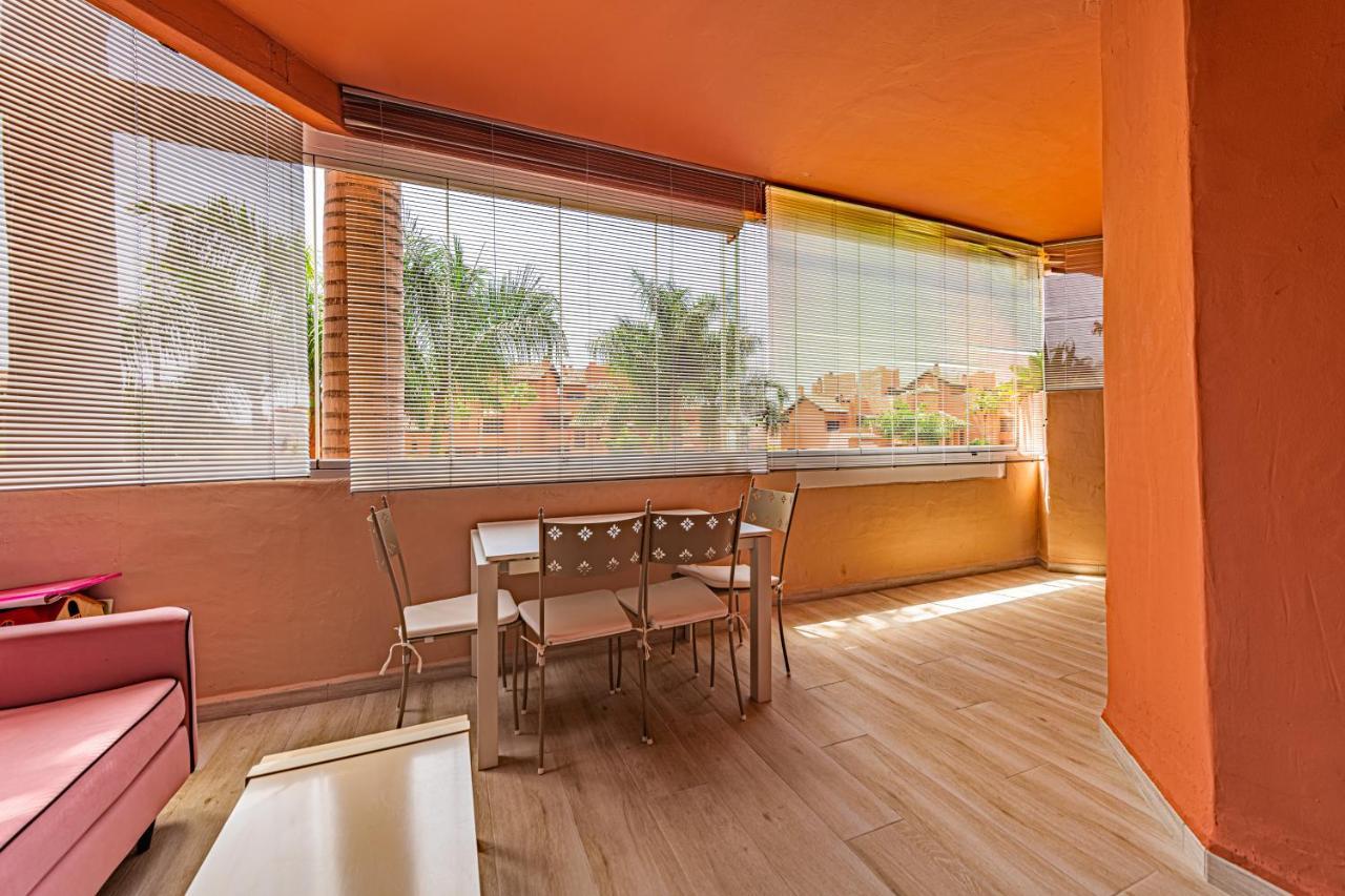 Marina Luxury Apartment Estepona Bagian luar foto
