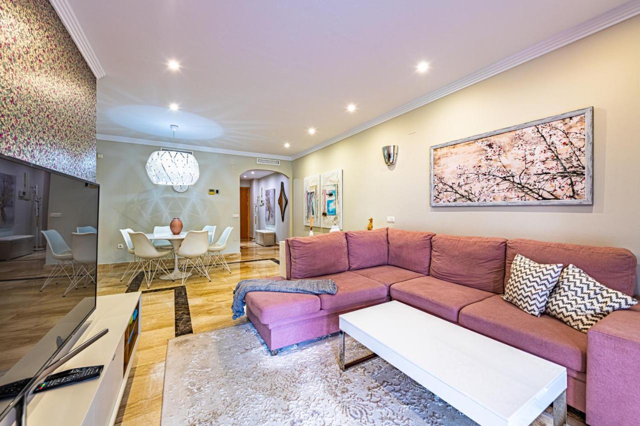 Marina Luxury Apartment Estepona Bagian luar foto