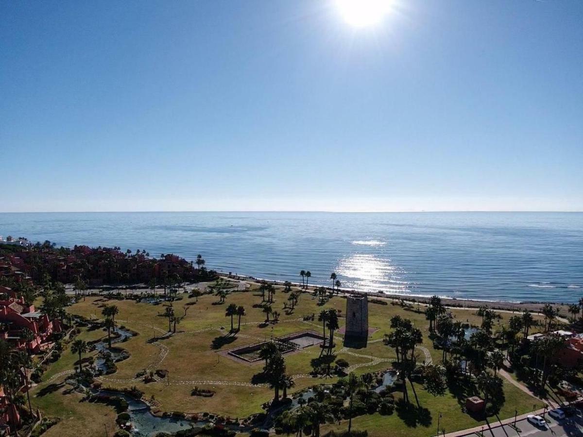 Marina Luxury Apartment Estepona Bagian luar foto