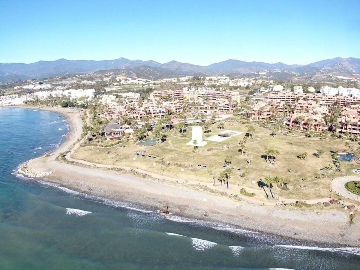 Marina Luxury Apartment Estepona Bagian luar foto