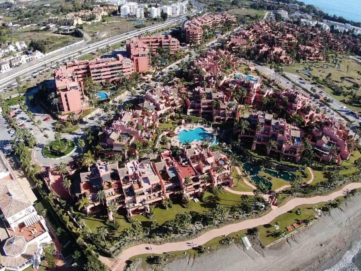 Marina Luxury Apartment Estepona Bagian luar foto
