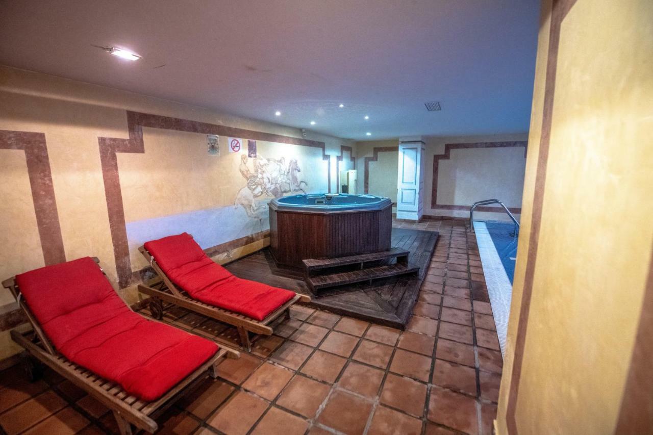 Marina Luxury Apartment Estepona Bagian luar foto