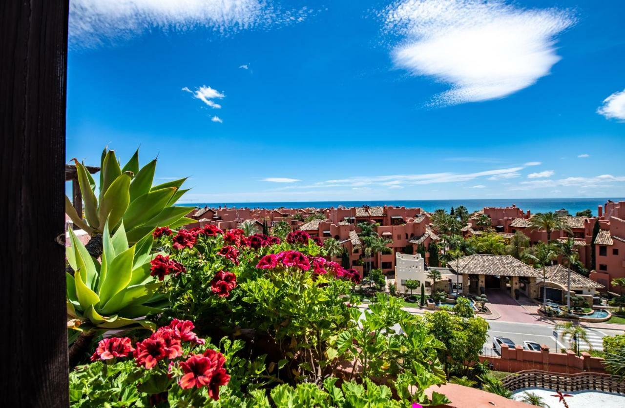 Marina Luxury Apartment Estepona Bagian luar foto